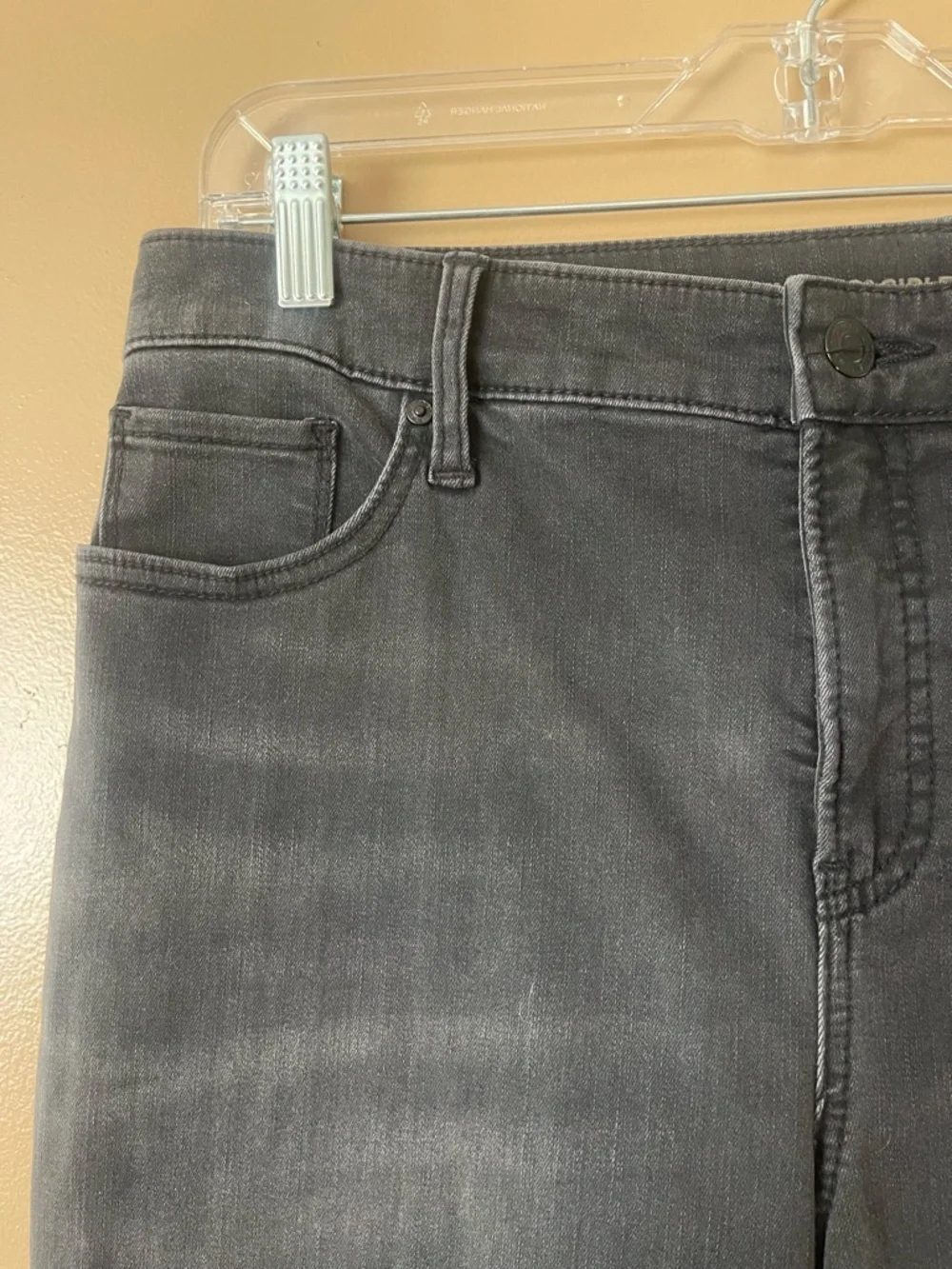 Chicos Black Embroidered Ankle Crop Jeans size 10